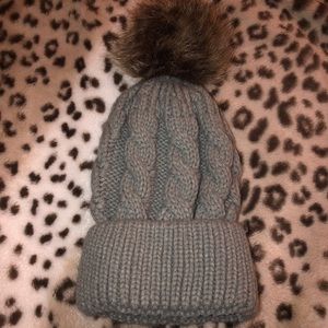 Pom pom hat